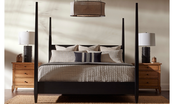 Picture of Trisha Todays Traditions Black 3-Piece King Poster Bedroom Set