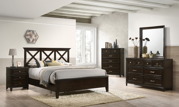 Picture of Waterpointe Cherry 3-Piece King Panel Bedroom Set