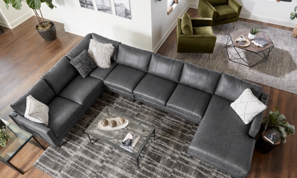 Picture of Trafton Charcoal Leather 4-Piece Right Chaise Sectional