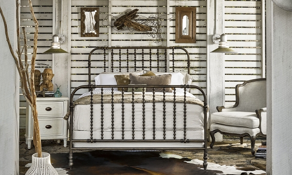 Picture of Cascade Oiled Bronze Metal Spindle Bed